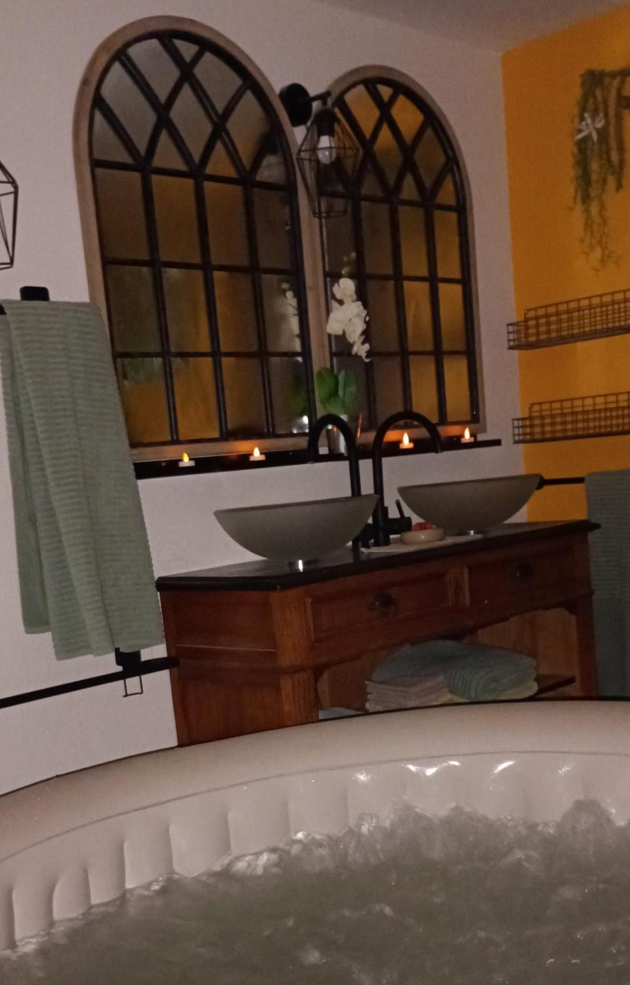 Le Clos Fleuri Ségrie Esterno foto